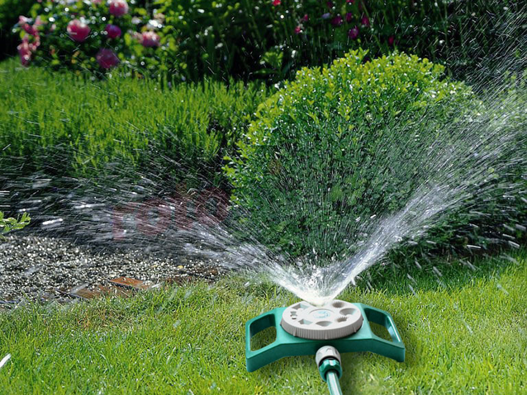 8-FUNCTION SPRINKLER
