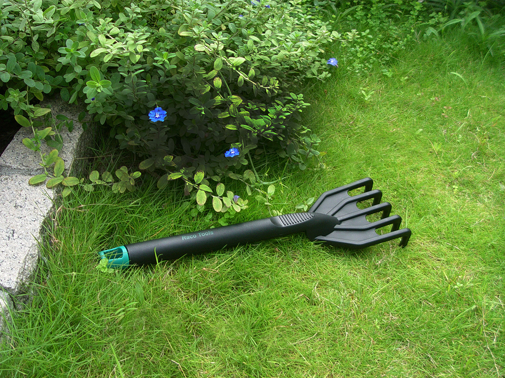 LIGHTWEIGHT Hand Cultivator Extra